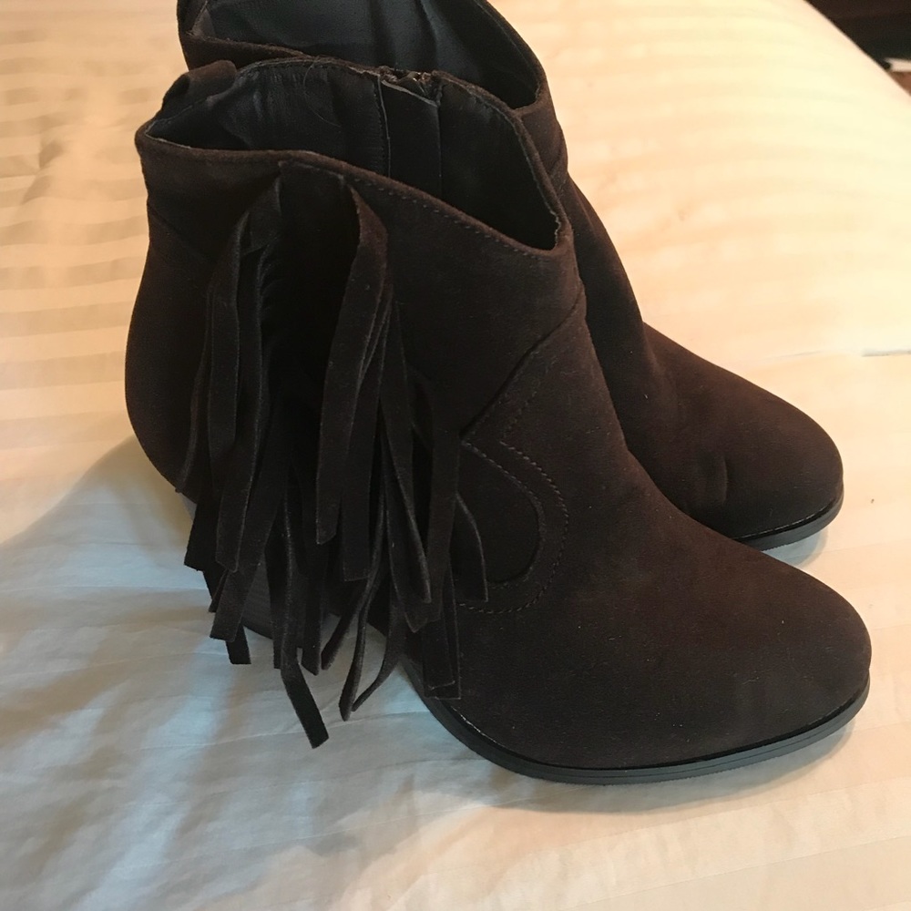 Brown Fringe Faux Suede heeled Bootie 7 New Boots